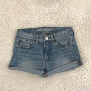 AEO Hi-rise super super stretch denim shortie